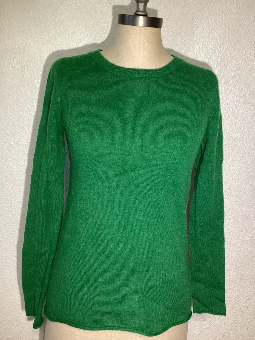 J. Crew  vintage cashmere Crewneck Green Women's Sweater size small